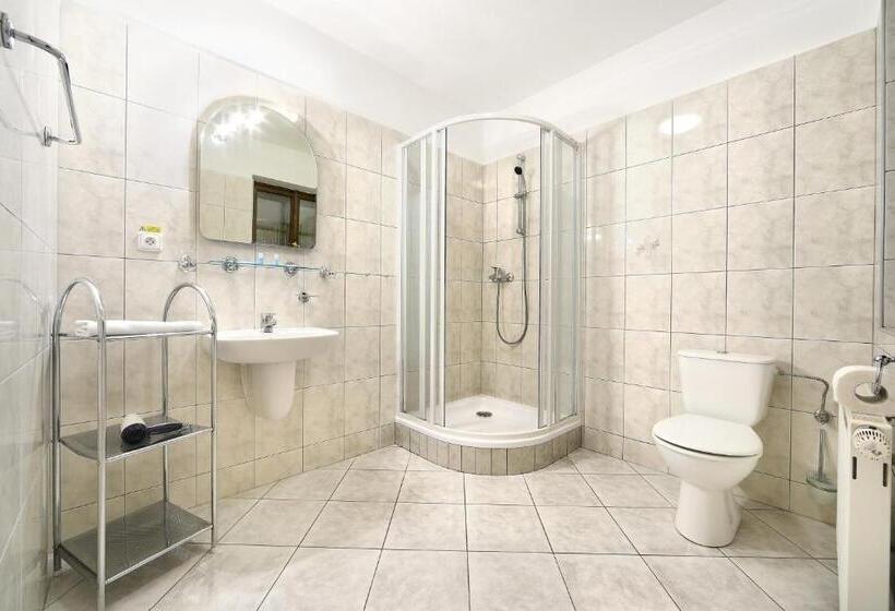 Quarto Deluxe, Garni Myší Díra