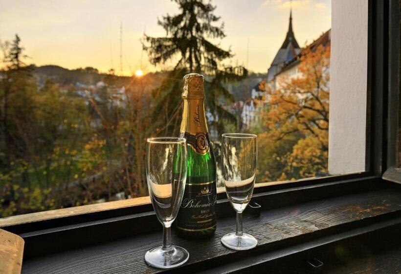 Quarto Triplo Deluxe, Garni Myší Díra