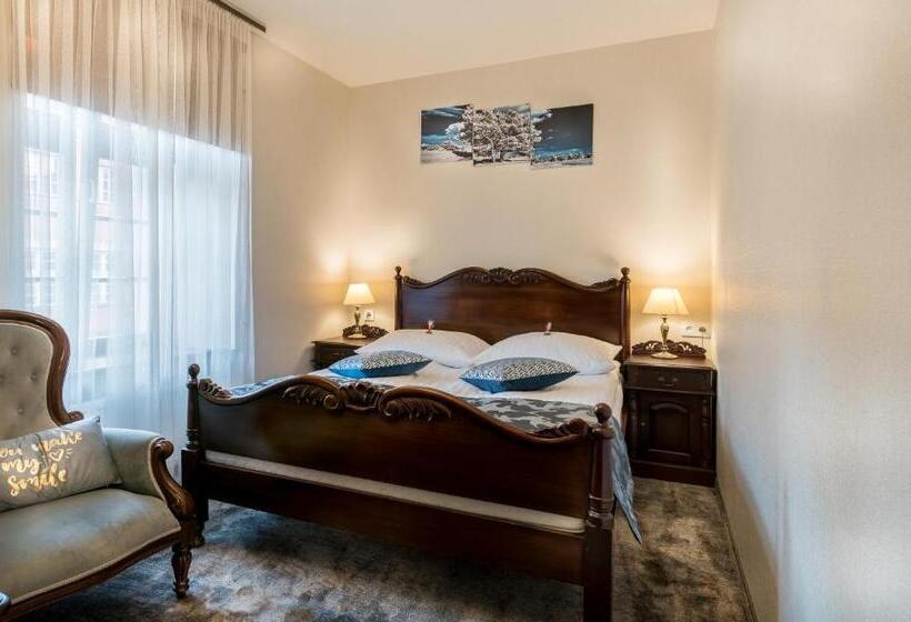 اتاق استاندارد, Gotyk