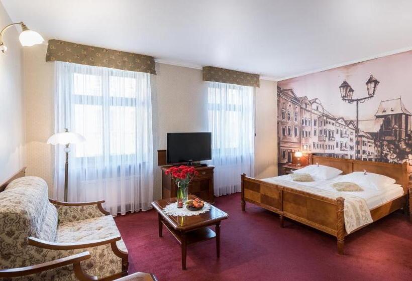 اتاق لوکس, Gotyk