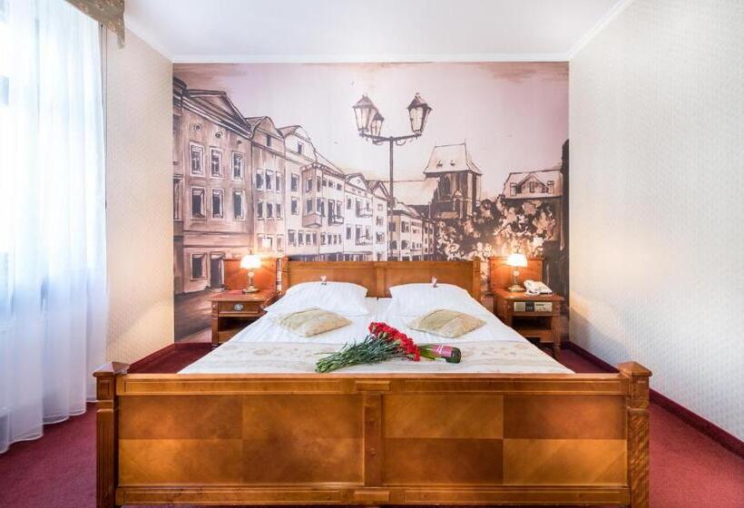 اتاق لوکس, Gotyk