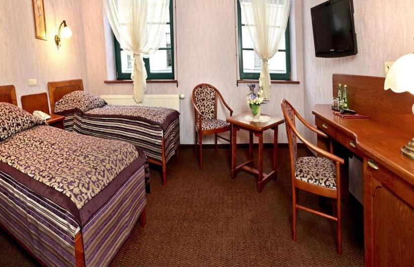 اتاق استاندارد, Gotyk