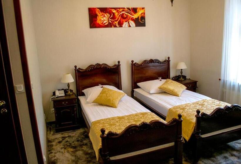 اتاق استاندارد, Gotyk