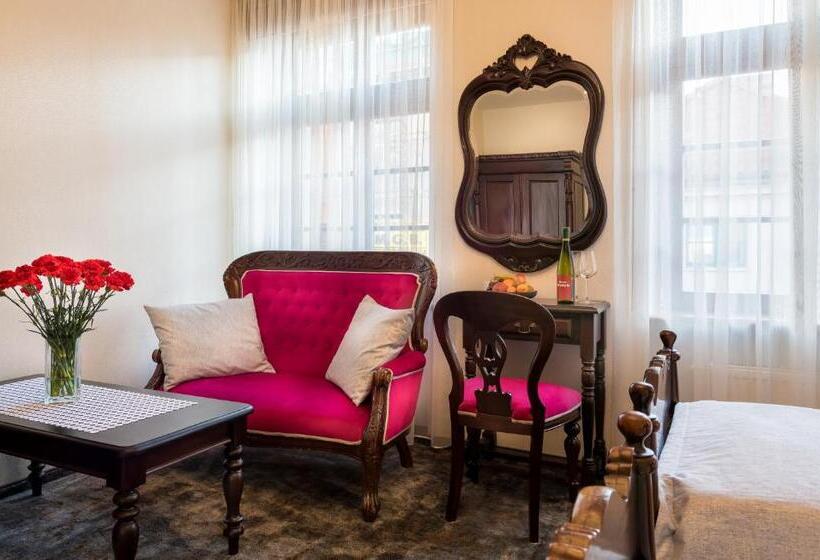 اتاق استاندارد, Gotyk