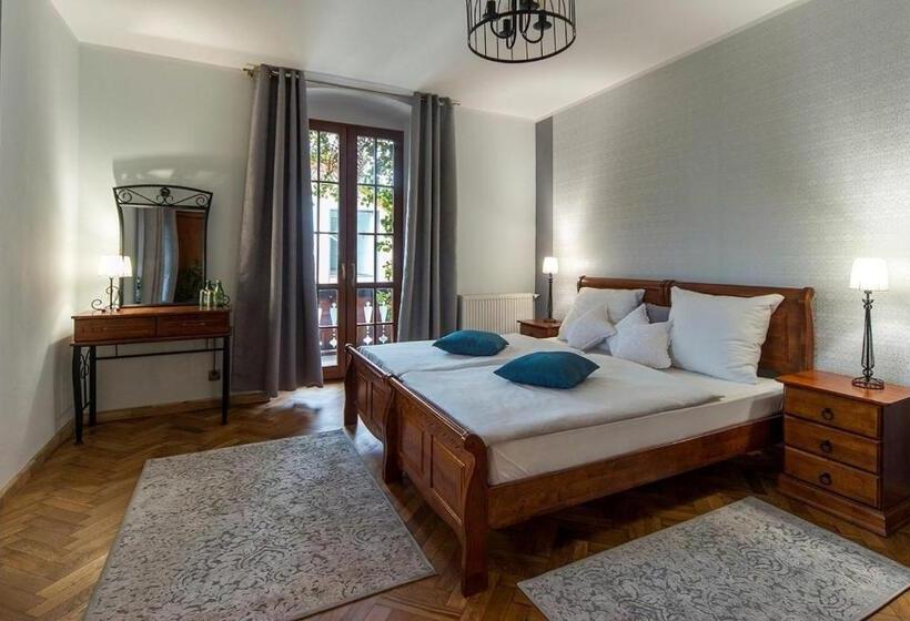 Апартаменты 1 Спальня, Zamek Księża Góra