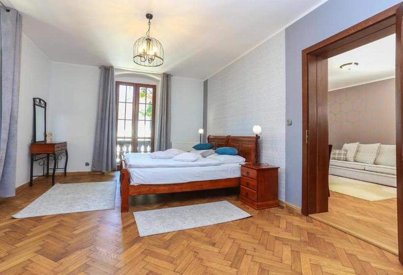 Апартаменты 1 Спальня, Zamek Księża Góra