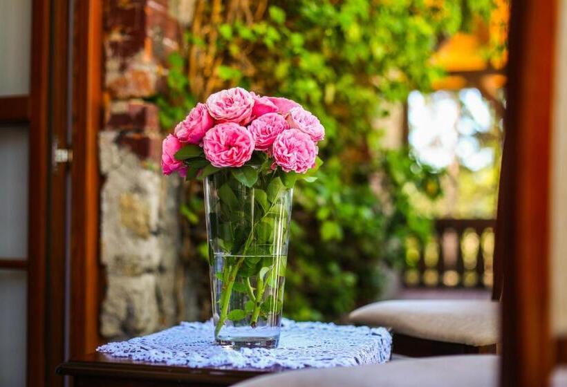 Апартаменты 1 Спальня, Zamek Księża Góra