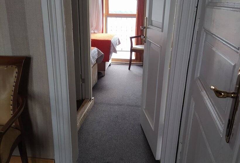 اتاق خانوادگی, Le Safran Suite