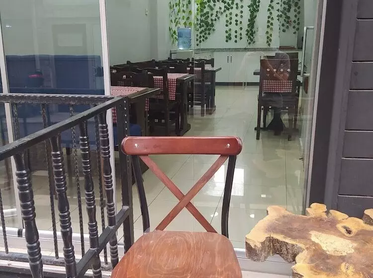 اتاق استاندارد با چشم‌انداز پارک, Le Safran Suite