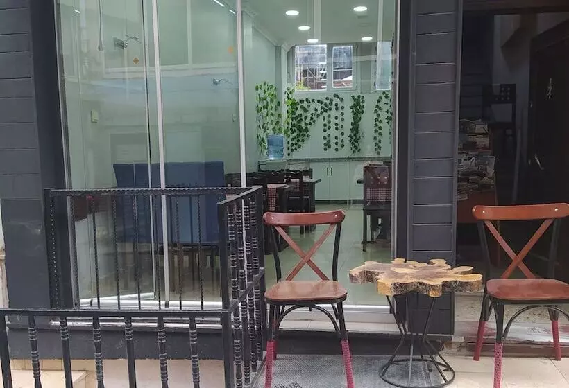 اتاق استاندارد با چشم‌انداز پارک, Le Safran Suite