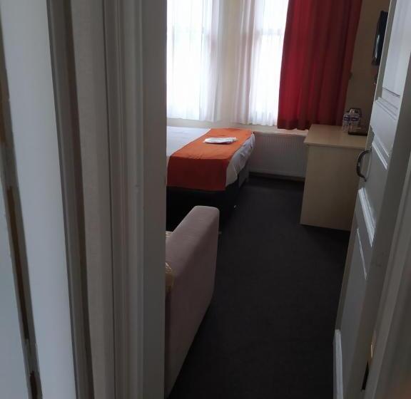 اتاق استاندارد سه نفره, Le Safran Suite