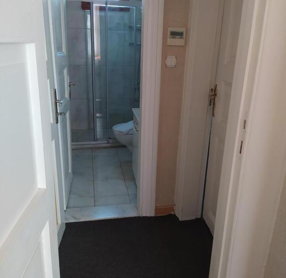 اتاق استاندارد سه نفره, Le Safran Suite