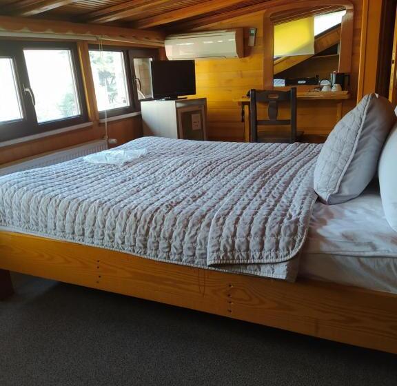 اتاق استاندارد با چشمانداز پارک, Le Safran Suite