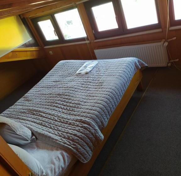 اتاق استاندارد با چشمانداز پارک, Le Safran Suite