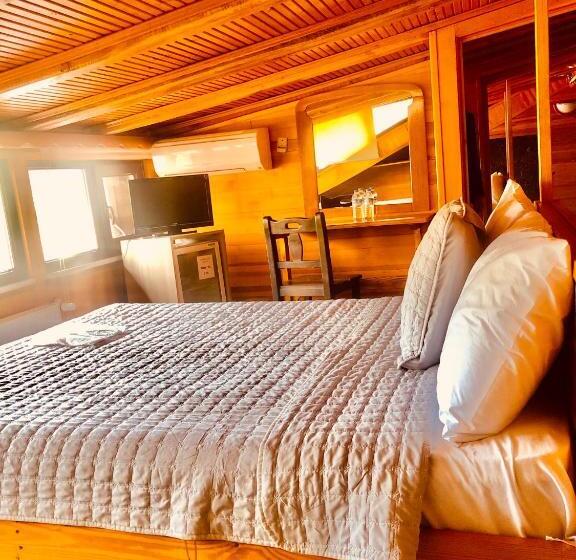 اتاق استاندارد با چشمانداز پارک, Le Safran Suite