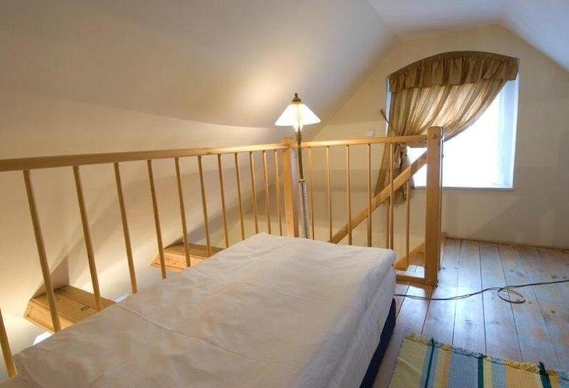 Quarto Dúplex, Petr