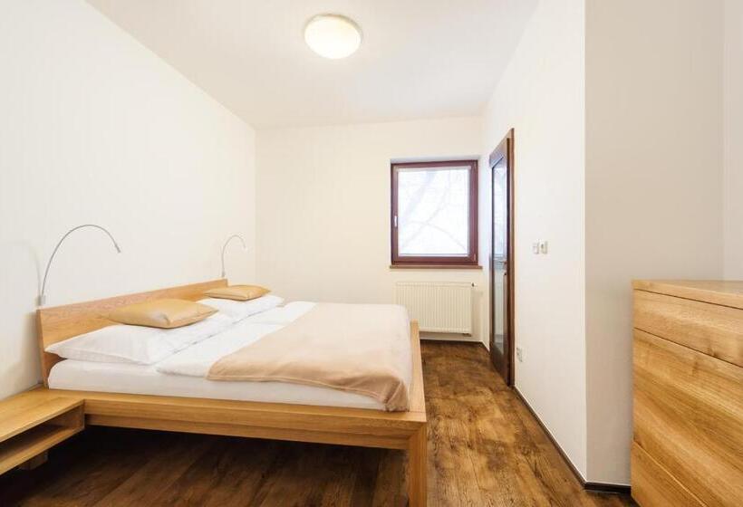 침실 1개 아파트, Sharingham