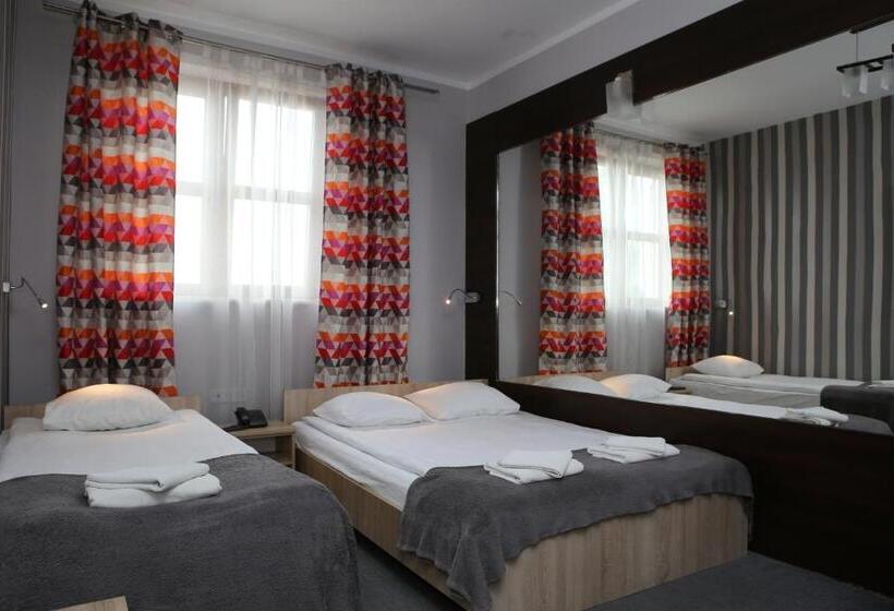 اتاق سوپریور, Sunny