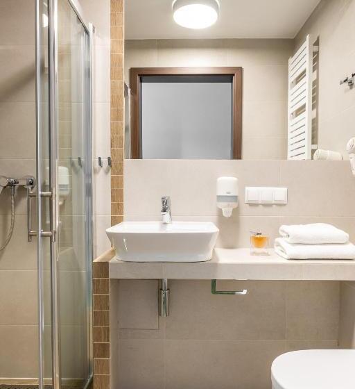 اتاق پرمیوم, Wilga