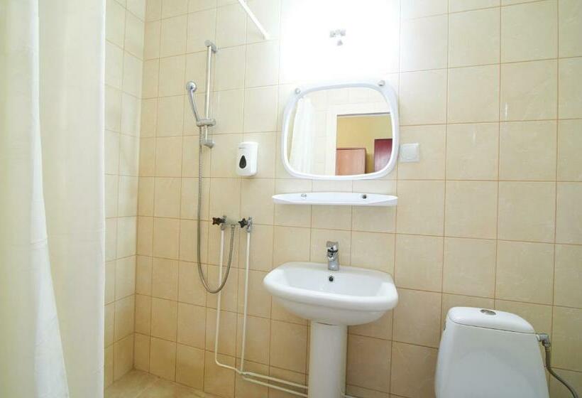 Номер Стандарт Трехместный, Obiekt Hotelarski Patron