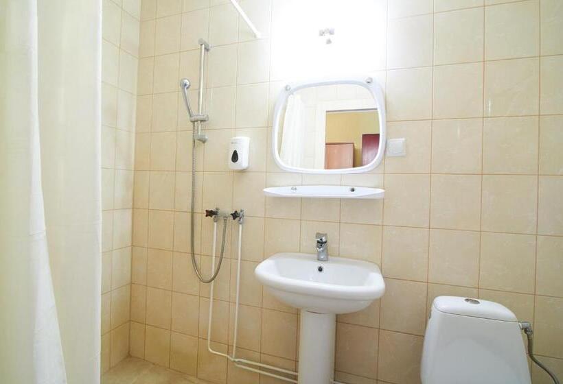 Номер Стандарт, Obiekt Hotelarski Patron