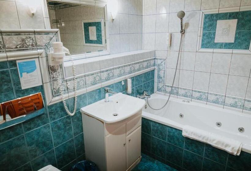 اتاق استاندارد چهار تخته, Villa Palladium