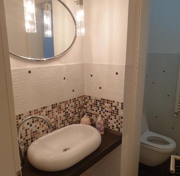 이코노미 룸, Vintage Downtown Hostel