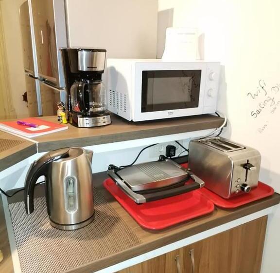 스탠다드 4인용 룸 공용 욕실, Vintage Downtown Hostel