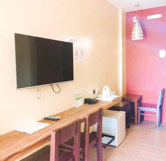 デラックストリプルルーム, Marzon Hotel Kalibo