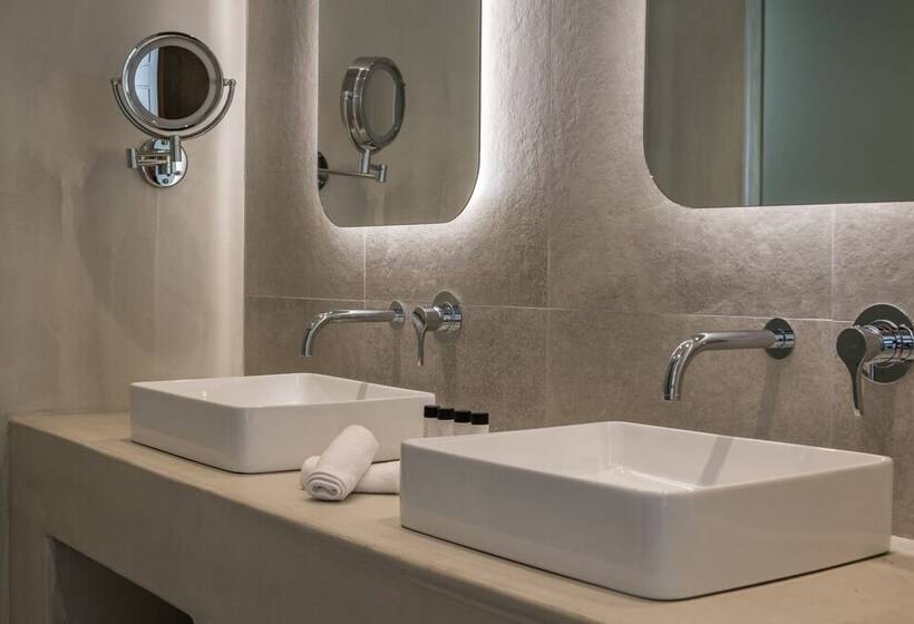 Suite Vue Mer, Arocaria