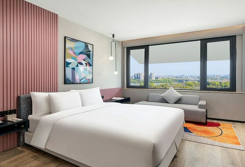 スイート, Dhawa Quzhou