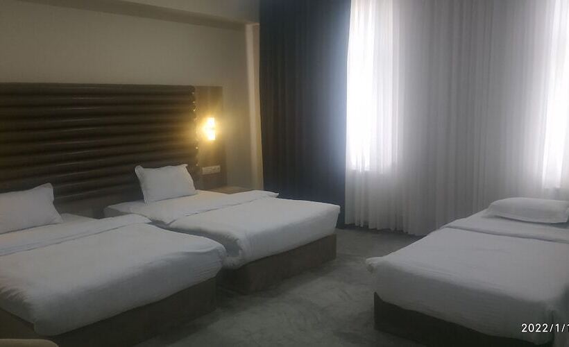 חדר סטנדרט לשלושה, Reikartz Bahor Bukhara