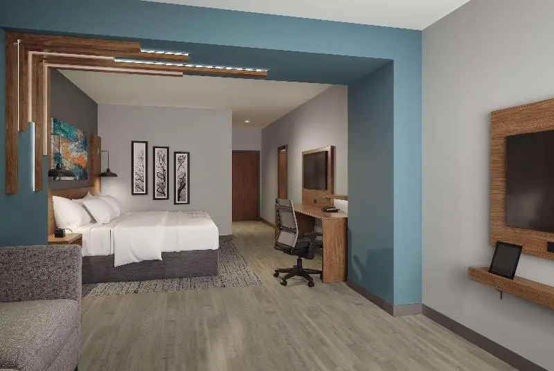 キングサイズベッドのスタンダードルーム, La Quinta Inn & Suites By Wyndham Bardstown