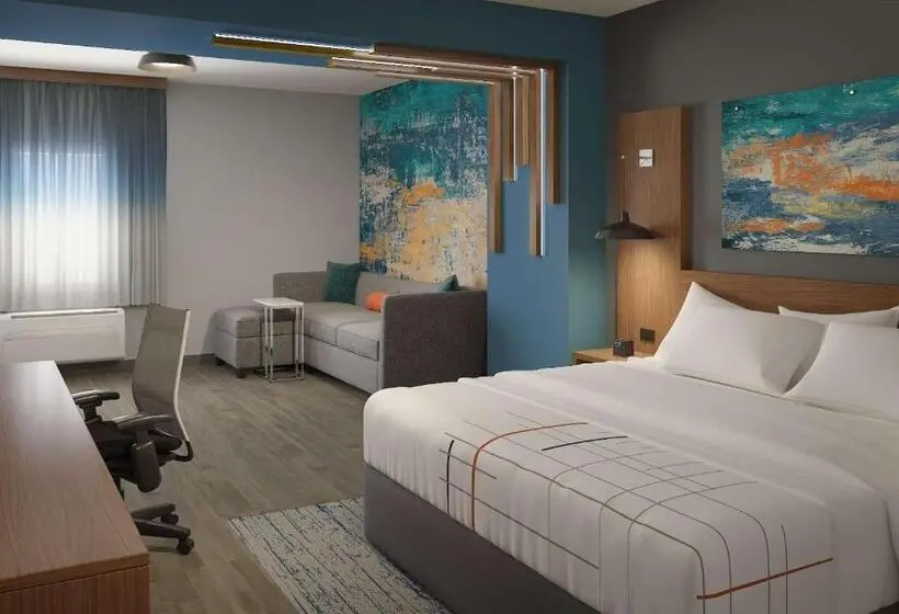 キングサイズベッドのデラックススイート, La Quinta Inn & Suites By Wyndham Bardstown