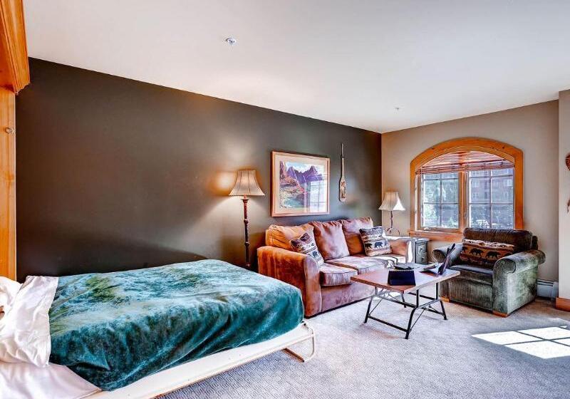 اتاق لوکس با وان آب گرم, Ikyk Hotel Ik Collection