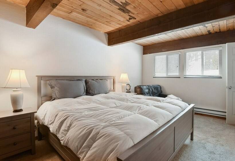 خانه 1 خوابه, Alpine Manor Retreat Mountain Relaxation