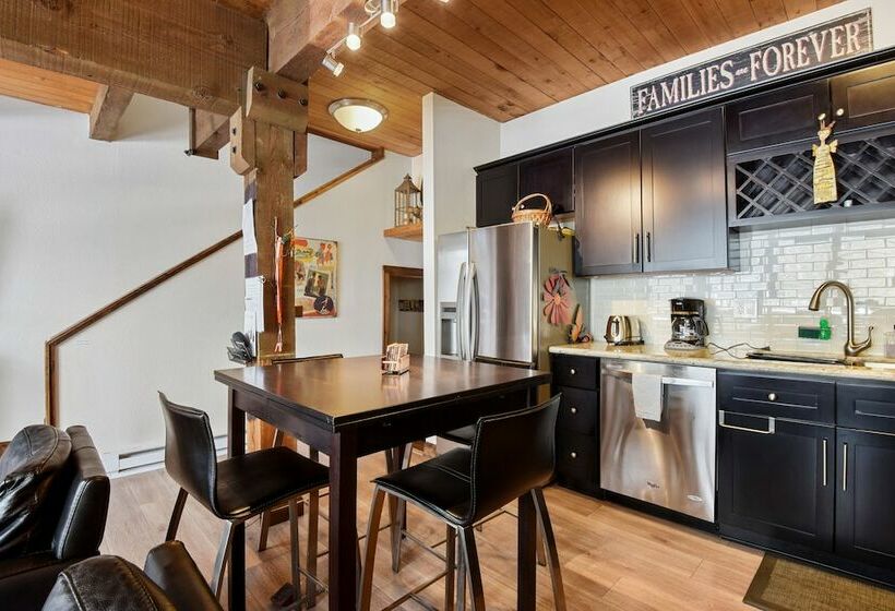 خانه 1 خوابه, Alpine Manor Retreat Mountain Relaxation