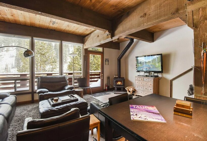 خانه 1 خوابه, Alpine Manor Retreat Mountain Relaxation