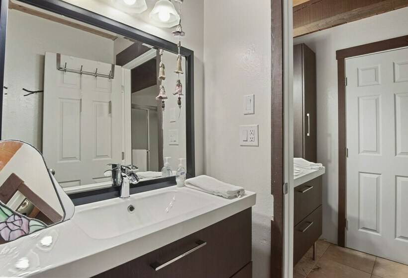 خانه 1 خوابه, Alpine Manor Retreat Mountain Relaxation