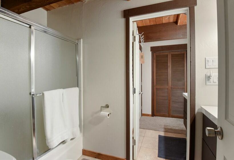 خانه 1 خوابه, Alpine Manor Retreat Mountain Relaxation