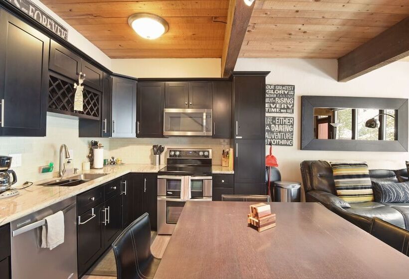 خانه 1 خوابه, Alpine Manor Retreat Mountain Relaxation