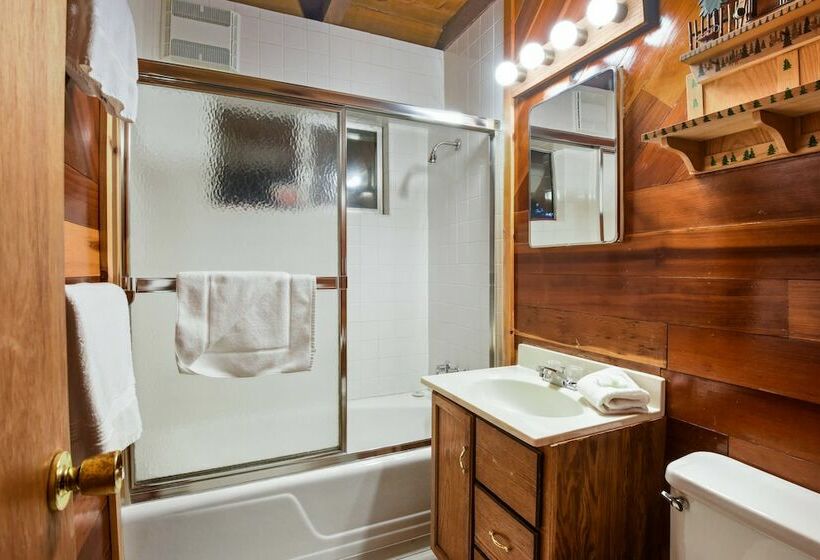 خانه 1 خوابه, Moose Cabin Year Round Outdoor Fun W/ Bbq