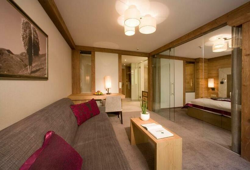 Люкс Повышенной Комфортности, Aktiv  & Wellnesshotel Bergfried