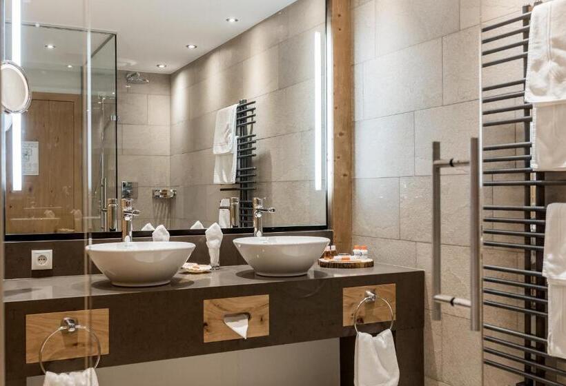 Люкс Повышенной Комфортности, Aktiv  & Wellnesshotel Bergfried