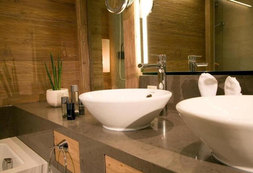 סוויטת סופריור, Aktiv & Wellnesshotel Bergfried