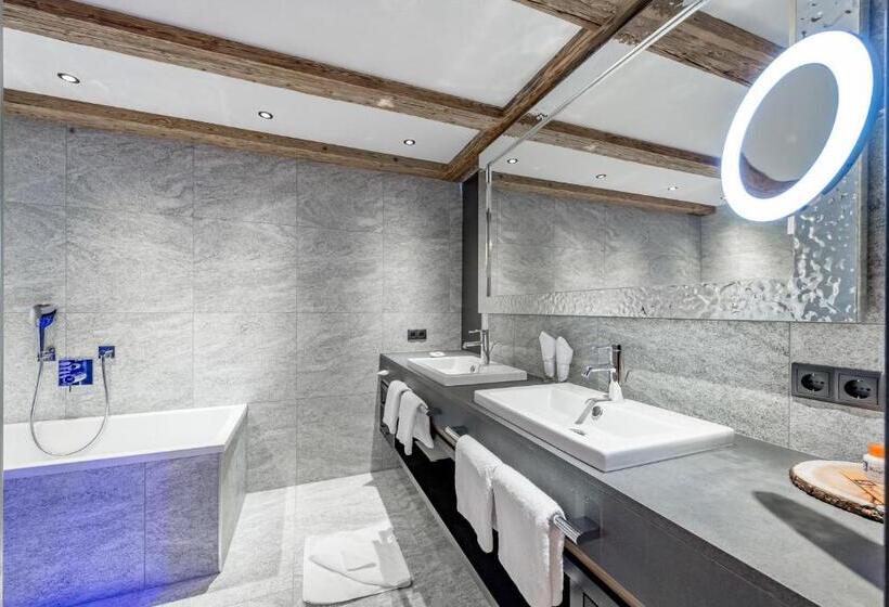 בקתת חדר, Aktiv & Wellnesshotel Bergfried