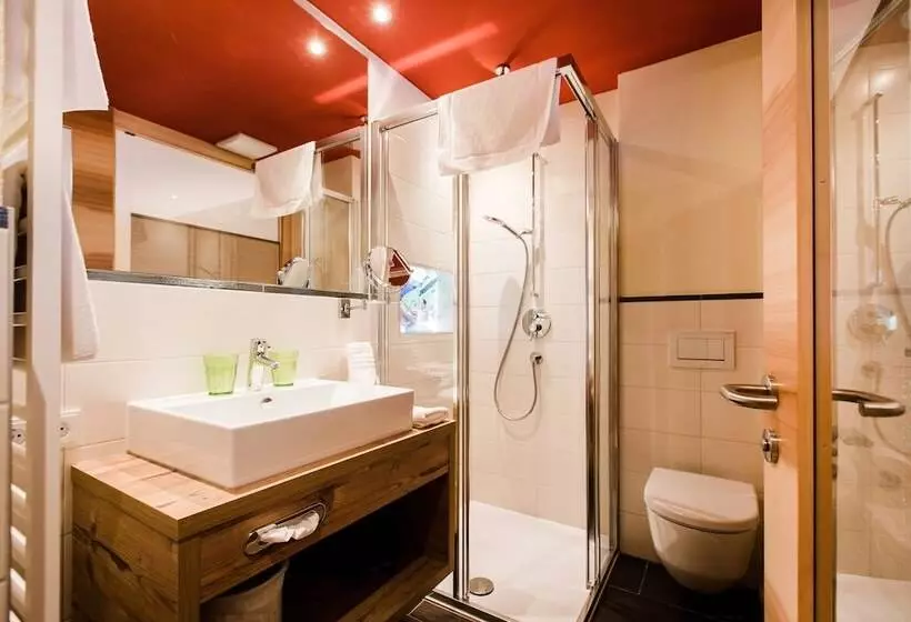 クラシックスタジオ, Aparthotel Dorfplatzl Garni
