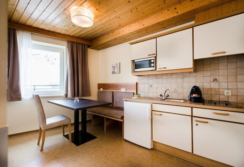 Студия Классика, Aparthotel Dorfplatzl Garni