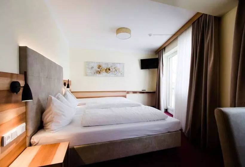 クラシックスタジオ, Aparthotel Dorfplatzl Garni