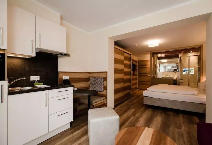 クラシックスタジオ, Aparthotel Dorfplatzl Garni